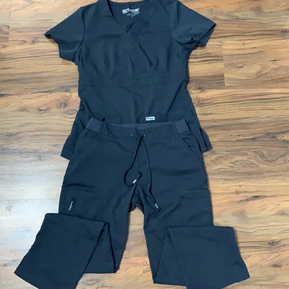 Grey’s Anatomy x Barco Scrubs Gray S Top/XSP Pant
